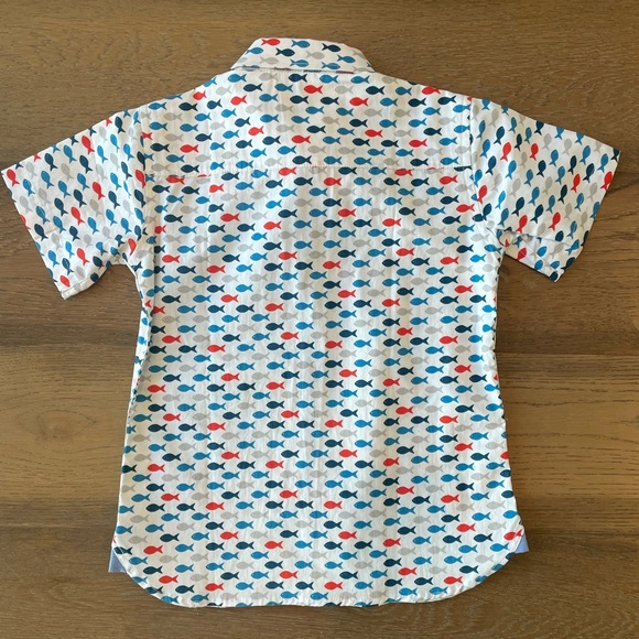 Tuk Tuk Designs Kids Gone Fishing Short Sleeve Button Down Shirt. Size 3-4 - Picture 2 of 4